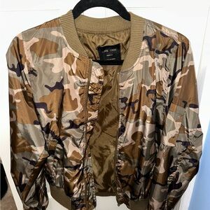 Camo bomber jacket